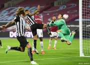 开云下载-纽卡斯尔队在比赛中展现出强大实力，赢得胜利