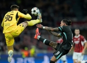 开云体育登录-关于AC米兰绝地反击哥伦比亚，德利赫特爆发神勇的信息