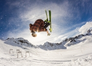 开云体育-铁血与荣耀的碰撞，国王冲垮公牛，抢七战铸就传奇