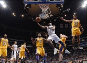 开云体育直播-利拉德关键回合不手软，森林狼客场力克篮网