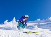 开云APP-雷霆战术压制广东队，爱德华兹在欧冠半决赛接管比赛，双线并进的战术启示