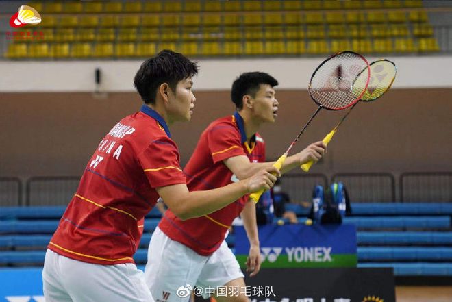 关于印度队鏖战韩国队,黄鸭组合点燃赛场的信息 关于印度队鏖战韩国队,黄鸭组合点燃赛场的信息