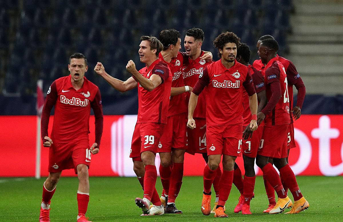 包含RB莱比锡球队在客场比赛中逆转胜利的词条