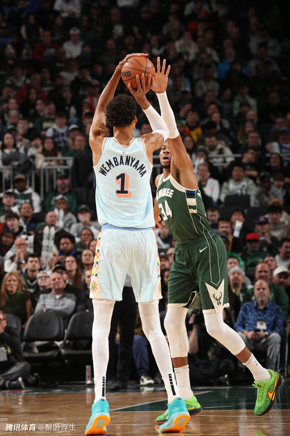 雄鹿擒马刺，字母哥霸气砍下分的简单介绍