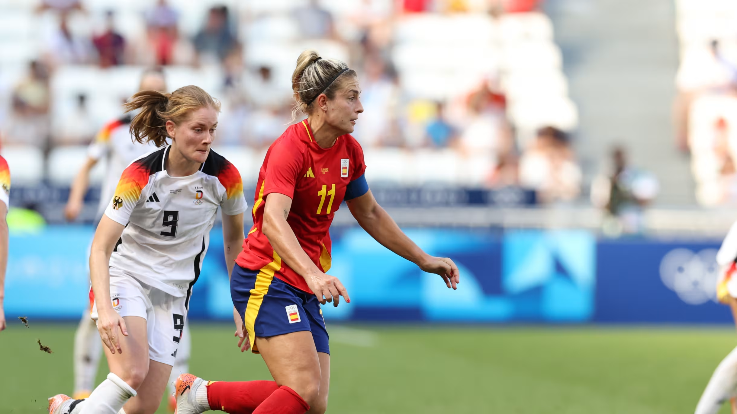 包含瑞士女足成功晋级淘汰赛，迎接下一场挑战的词条