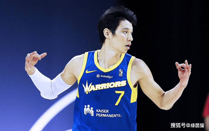 冰岛队取得胜利，成功挺进半决赛的简单介绍