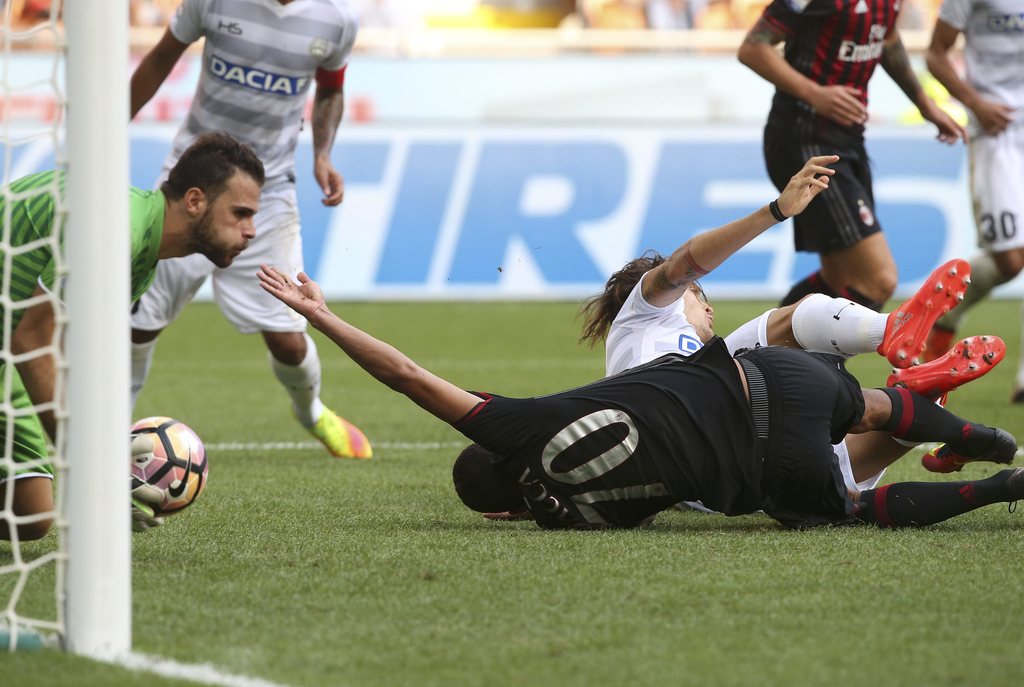 包含乌迪内斯遭遇两连败,危机渐现的词条 包含乌迪内斯遭遇两连败,危机渐现的词条