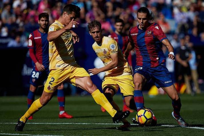 关于帕尔马主场惨败,面临保级压力增大的信息 关于帕尔马主场惨败,面临保级压力增大的信息