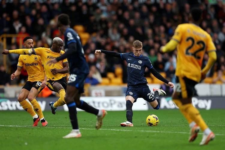 包含切尔西主场惨败，欧冠资格岌岌可危的词条