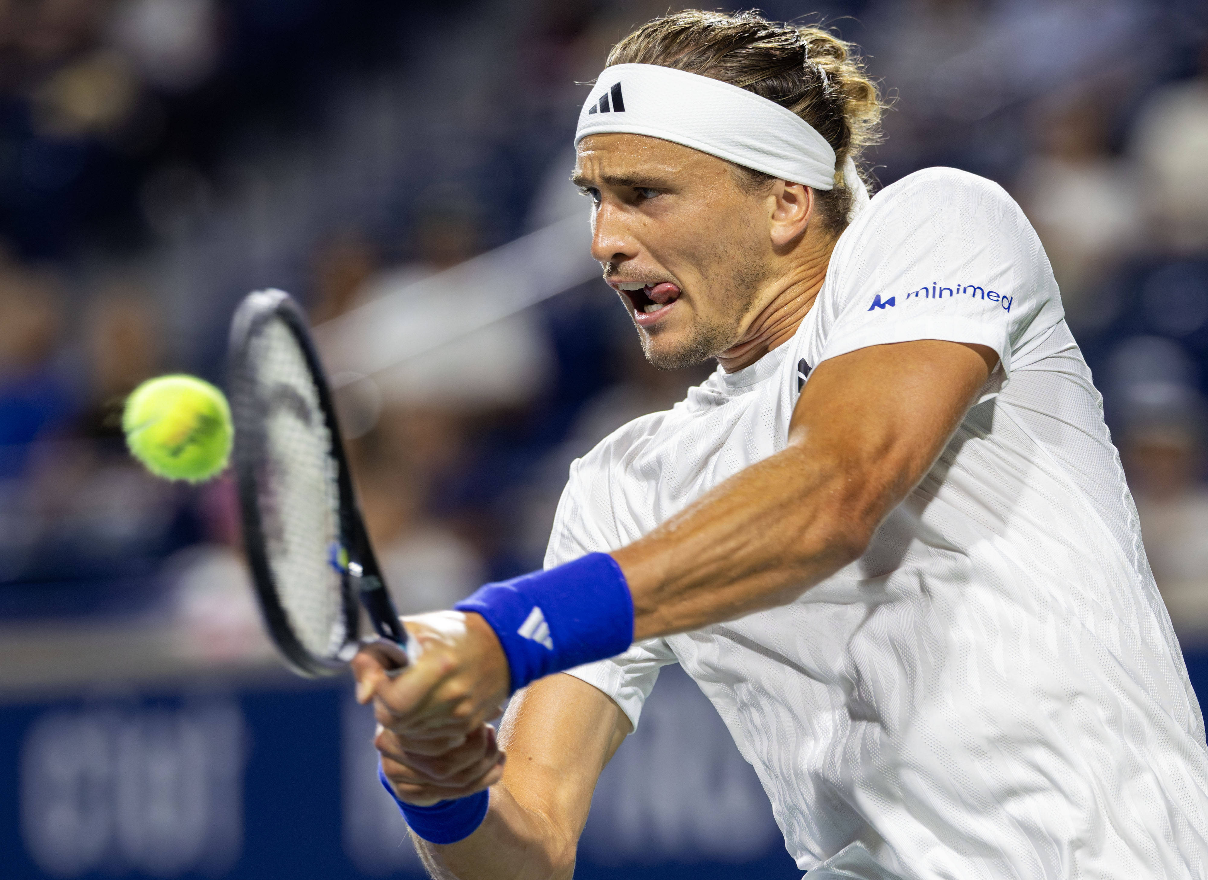 日本网球队完胜美国网球队，兹维列夫送出助攻的简单介绍