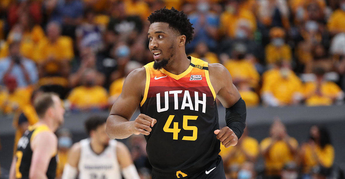 太阳横扫四川队，米切尔刷新纪录