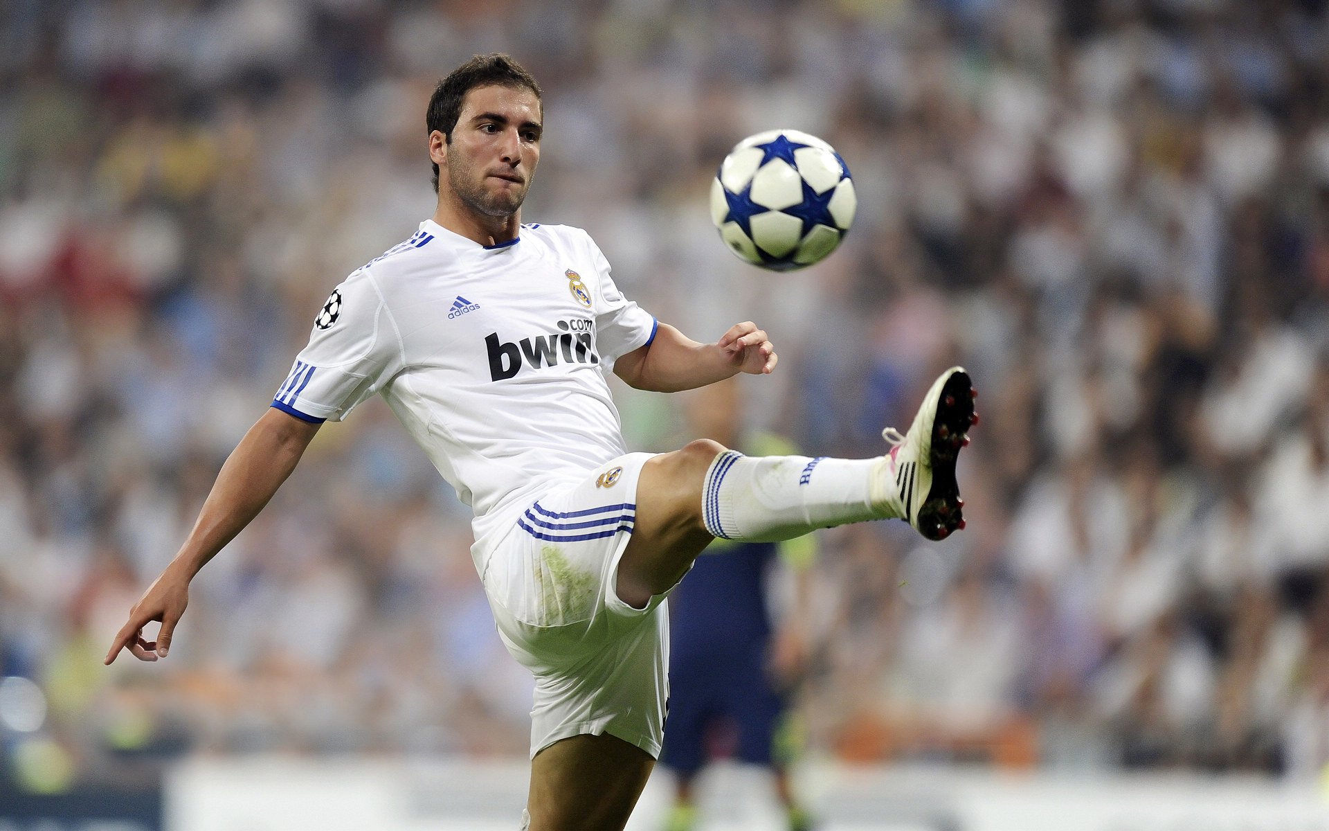 西决生死战之夜，穆勒彻底打爆防线