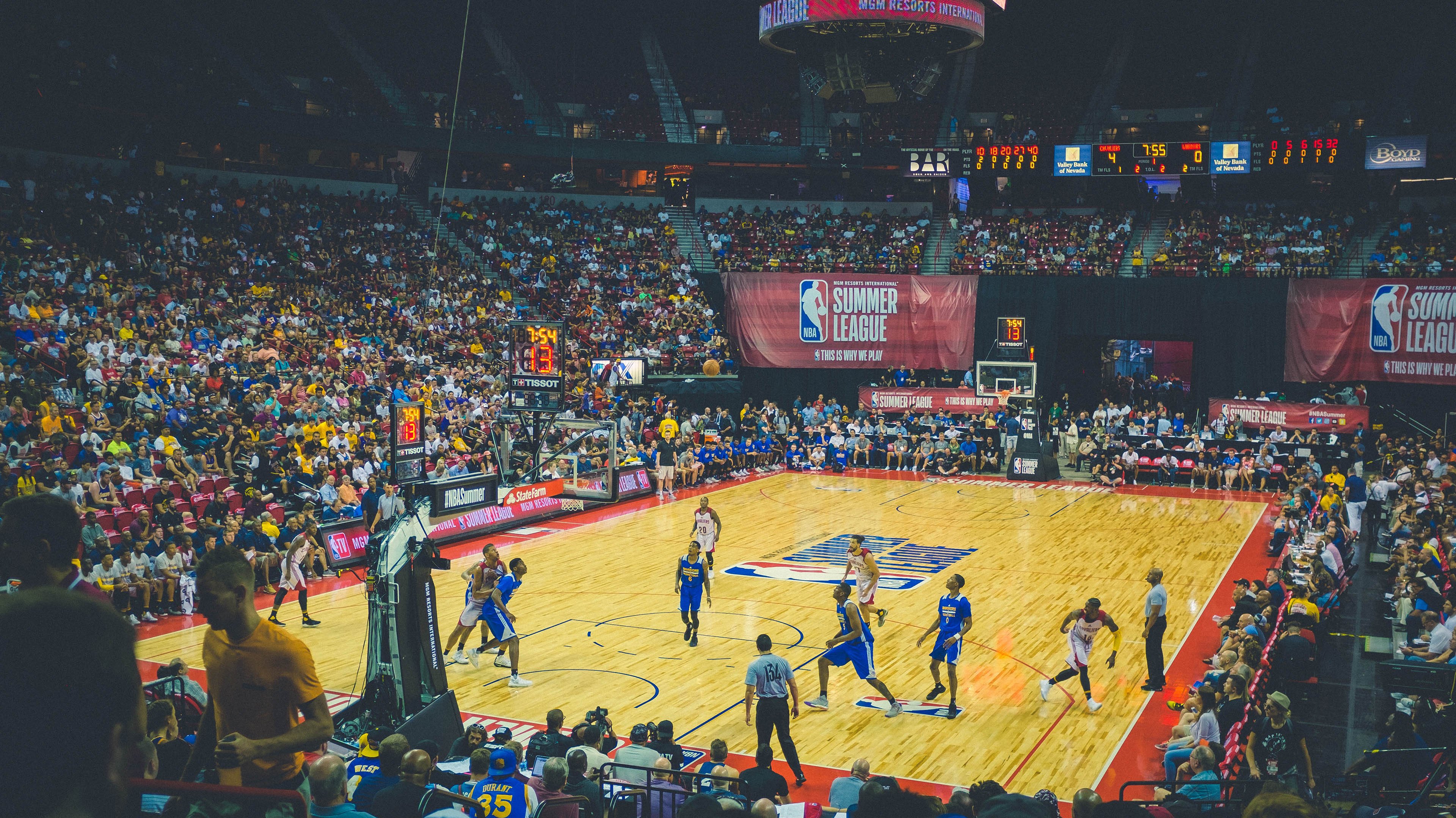 新星闪耀！杰伦格林狂轰统治级数据，绿军末节发力击溃开拓者