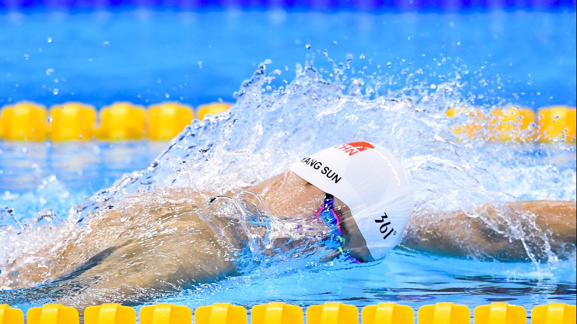 北欧风暴席卷绿茵场，乒乓传奇闪耀赛场—瑞典队完胜葡萄牙，奥恰洛夫高光表现成双料焦点